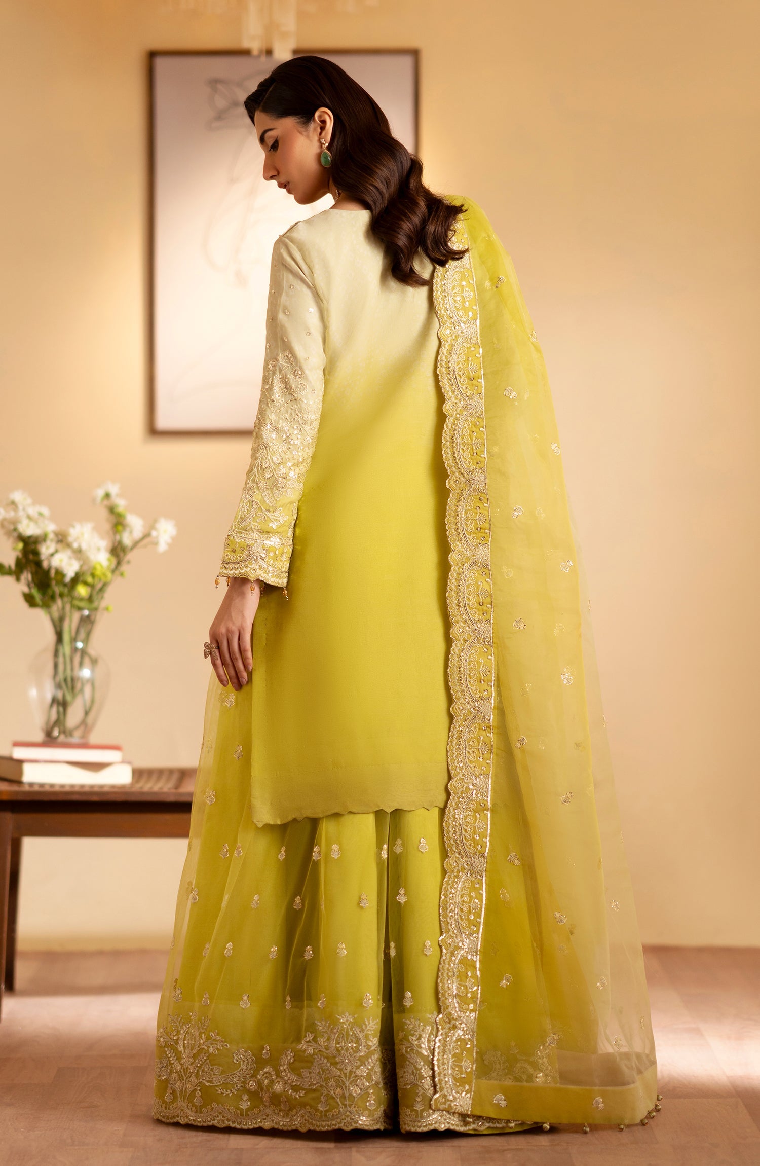 Emaan Adeel Romansiyyah Sabian - Brands of PK