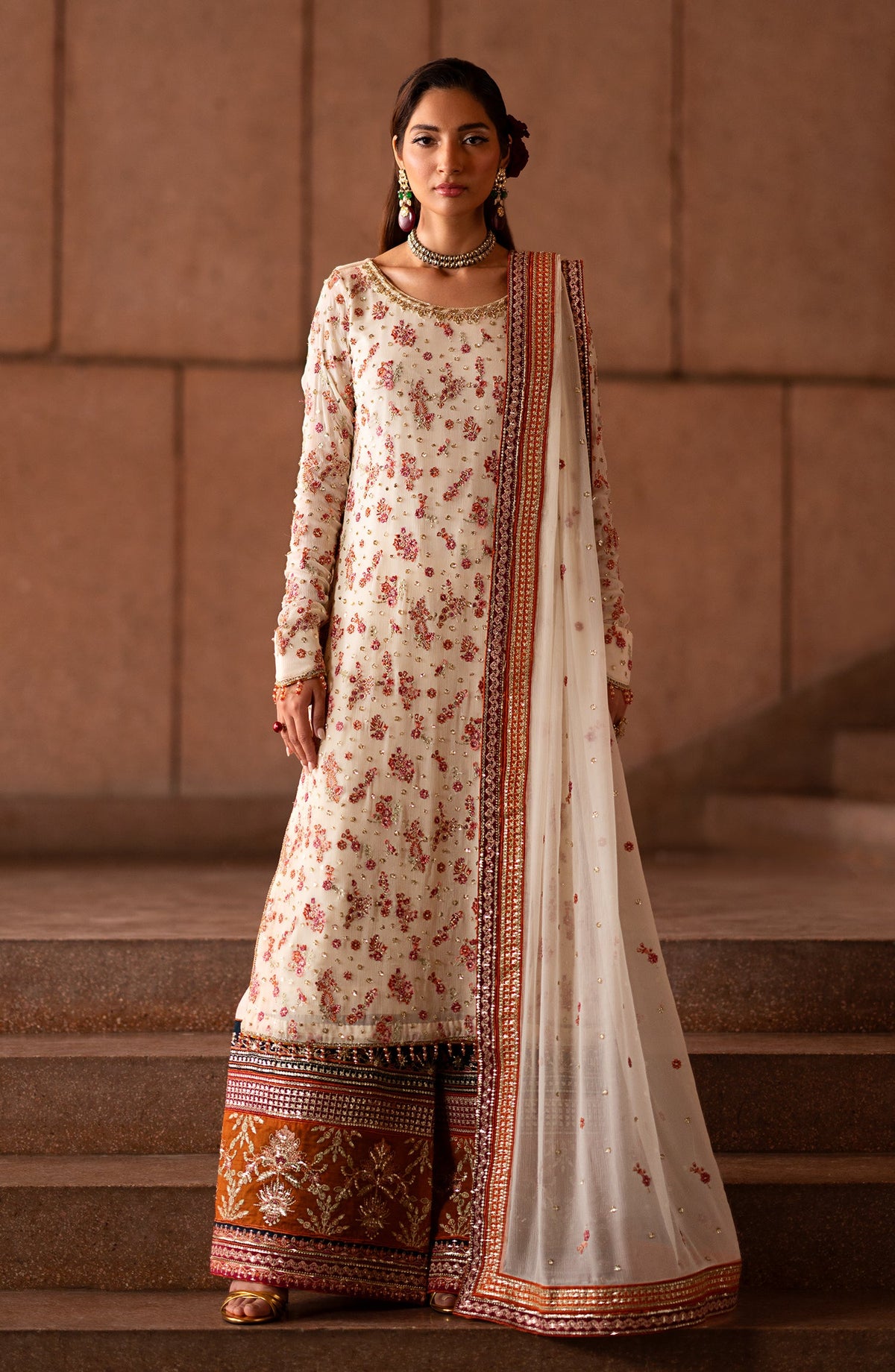 Emaan Adeel - Casabella CLOVERA - Brands of PK