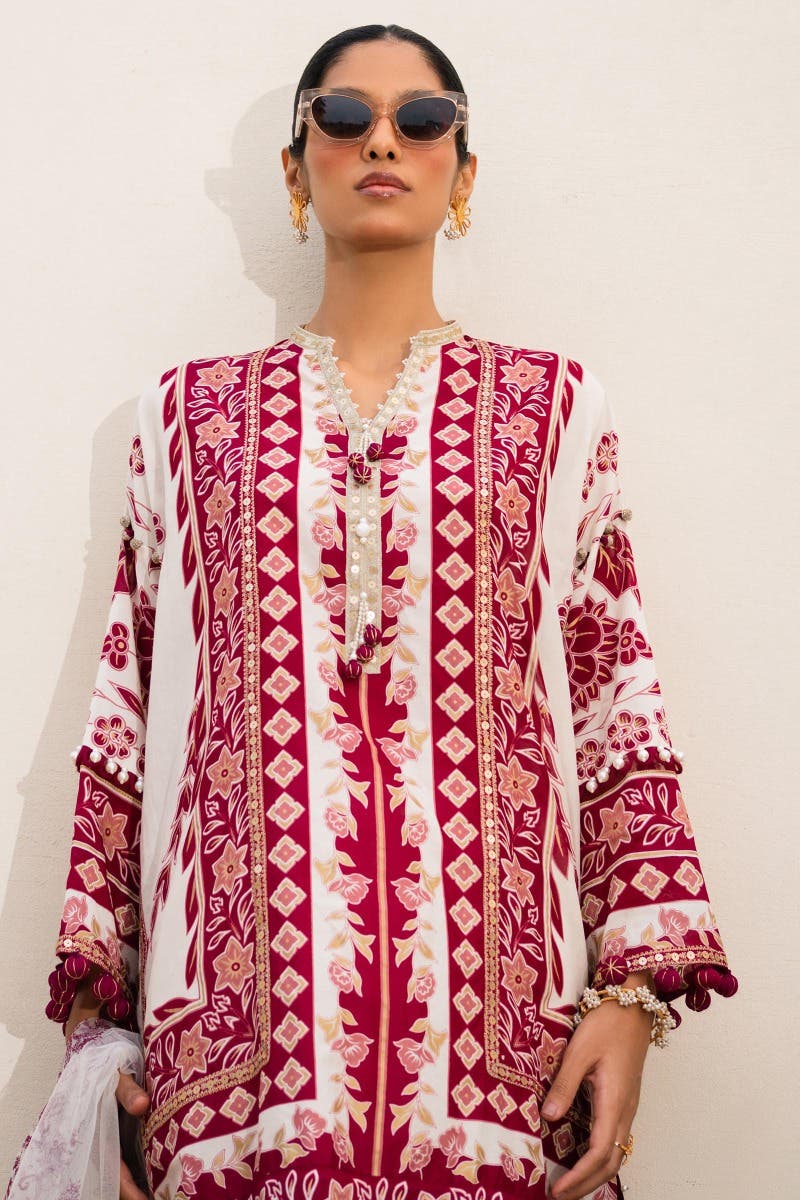 সানা সাফিনাজ- মুজলিন খণ্ড-২-এ 