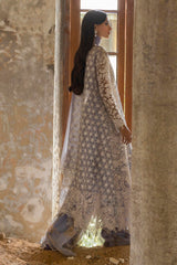 sana safinaz nura